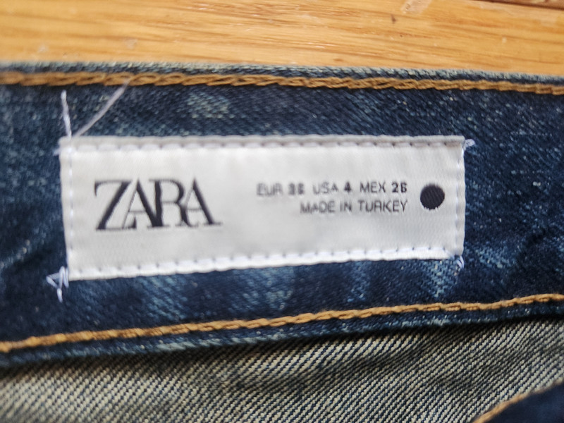 Zara knee-length denim shorts w/ turn-up hems, EU36 US4, dark wash, excellent gallery