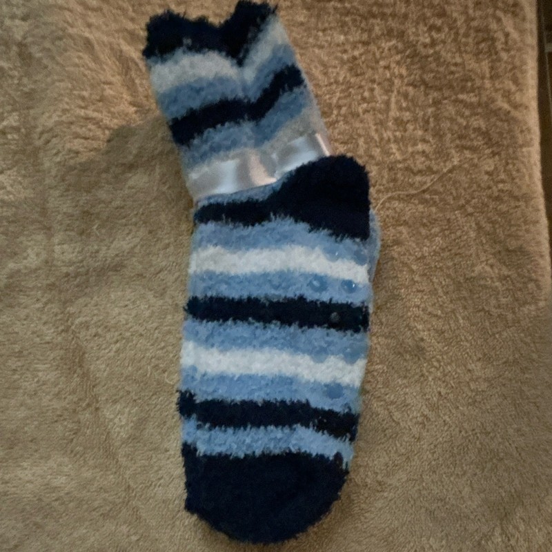 Women’s Cozy Fuzzy Socks 2 Pairs Blue Navy White Striped Size 4-10 gallery
