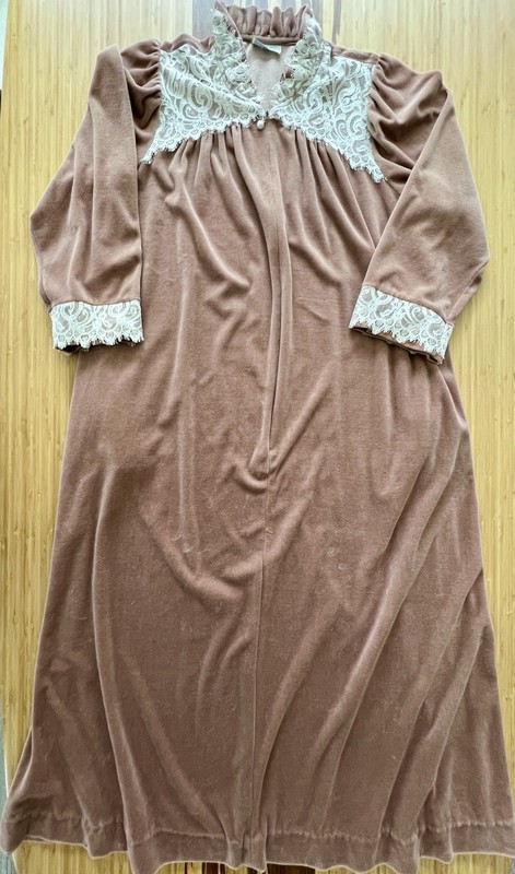 Miss Elaine XL Housecoat Robe Hostess Gown Light Brown Velour Front Zip Pockets