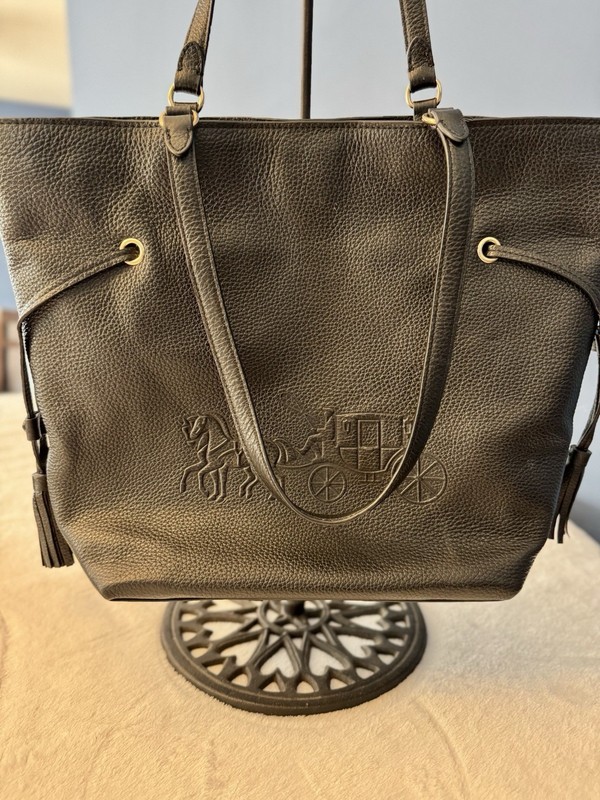 Coach Black Pebbled Tote Horse Carriage Logo, Magnetic, Detachable Strap gallery