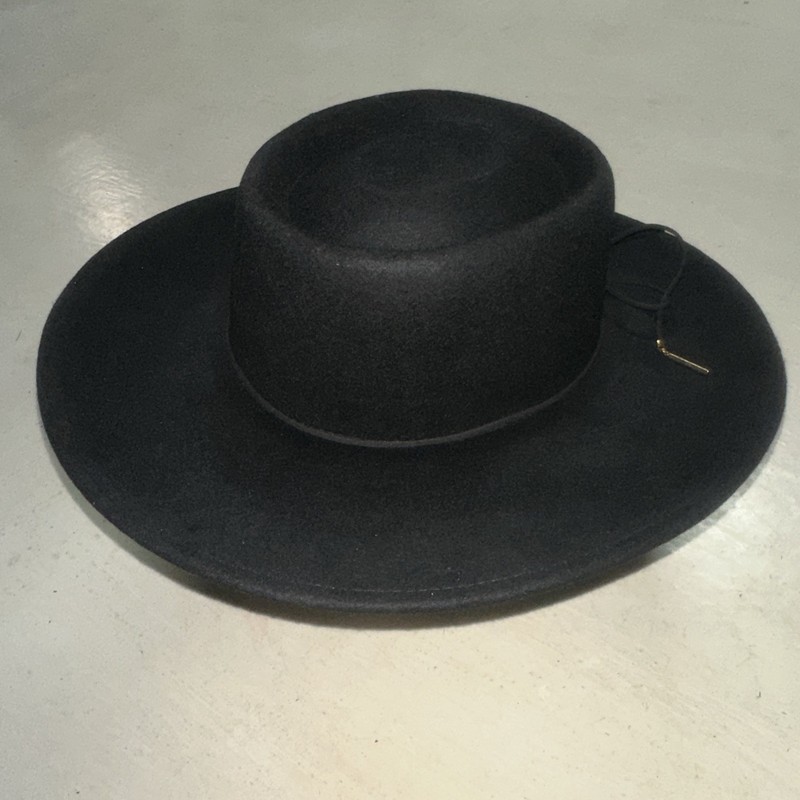 THIN STRAP FLAT BRIM HAT Boutique23 Wool Blend Black One Size Adult Sun Shade