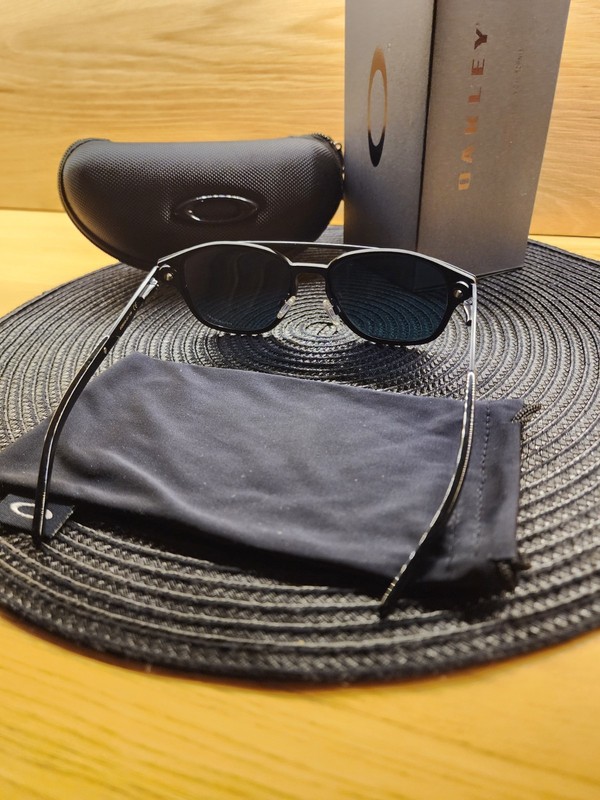 Oakley Coldfuse Black Metal Metal Frame Red Prizm Polarized Lens NEW gallery