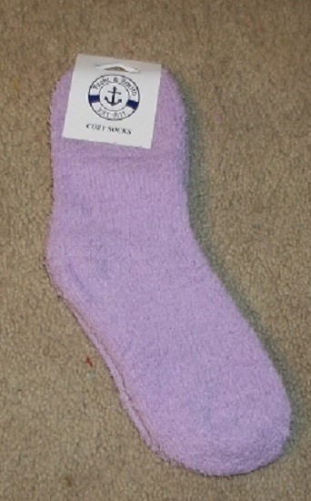 NWT 1 Pair Women’s Fluffy Fuzzy Socks Lilac by Yacht & Smith NEW