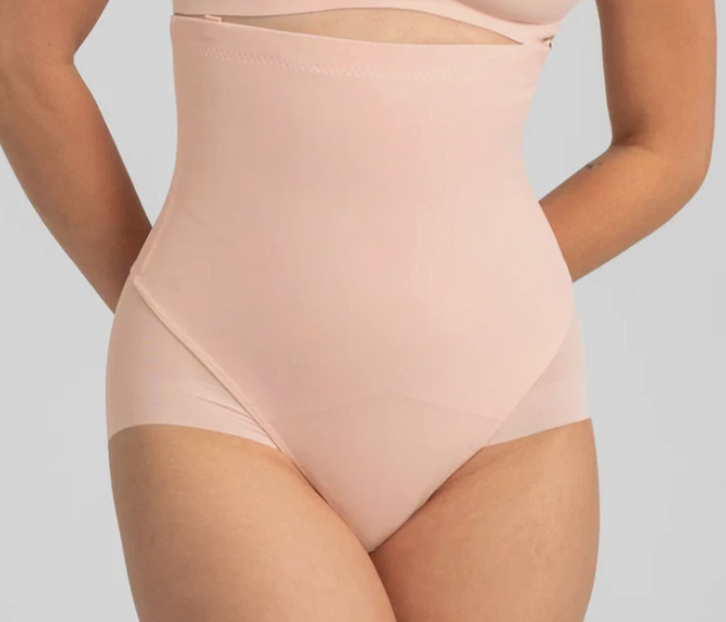 Honey love SuperPower Brief Shape wear size large ROSE TAN NUDE NWT