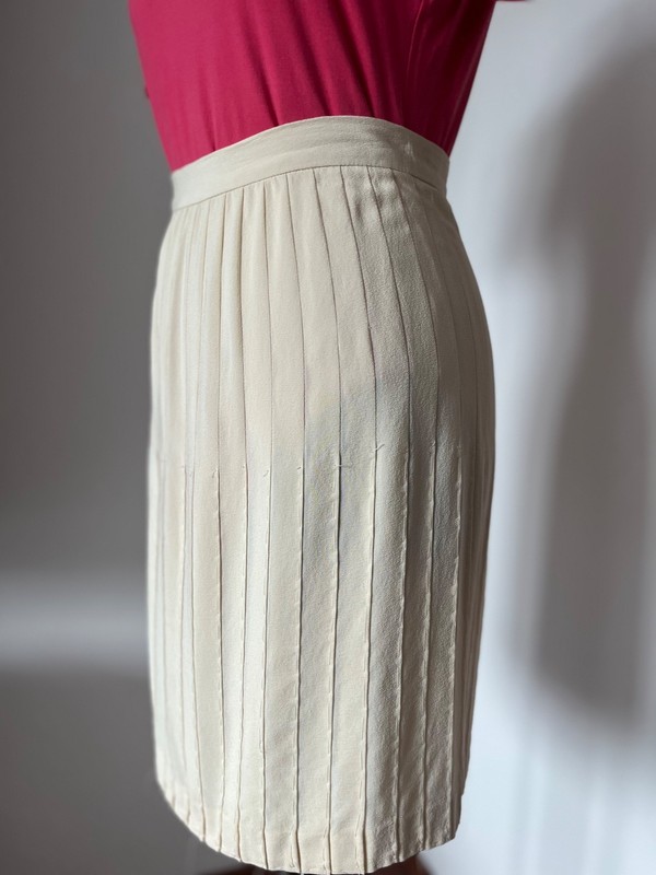 DEADSTOCK Valentino Boutique 80s Pleated A Line Skirt XS US 2 Yellow Silk Crepe gallery