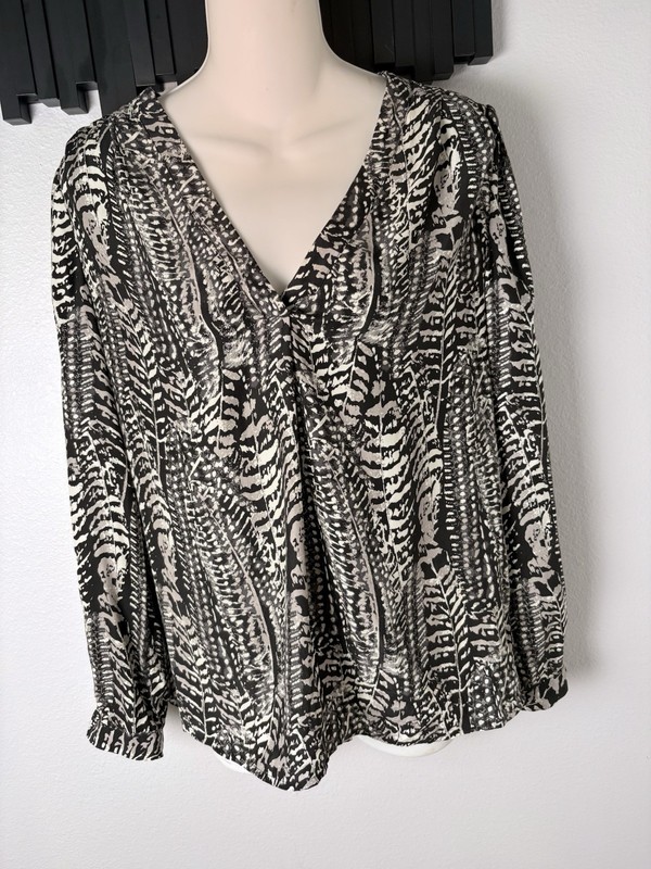 Joie Yinca Feather Print 100% Silk Long Sleeve V Neck Blouse Size S