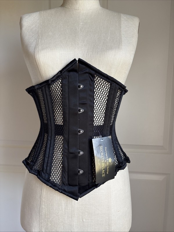 Secrets in Lace Black Mesh Underbust Corset Size 22 – 32