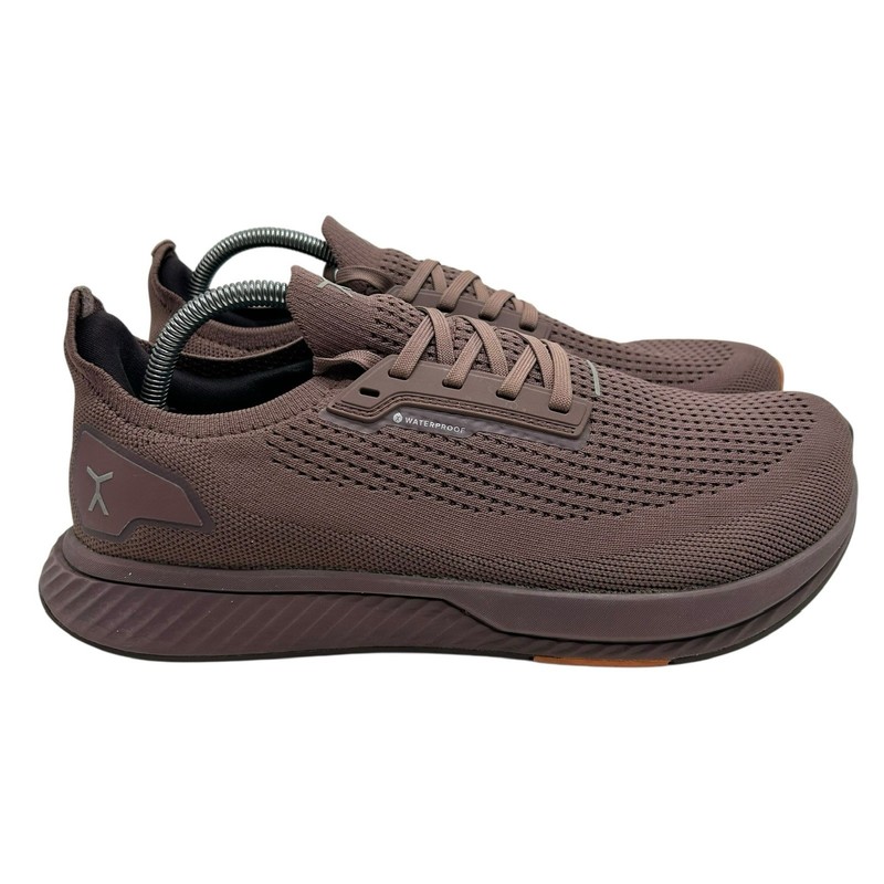Flux Adapt Waterproof Runner Cocoa Mens Size 11 Womens Size 12.5 Athletic Shoes