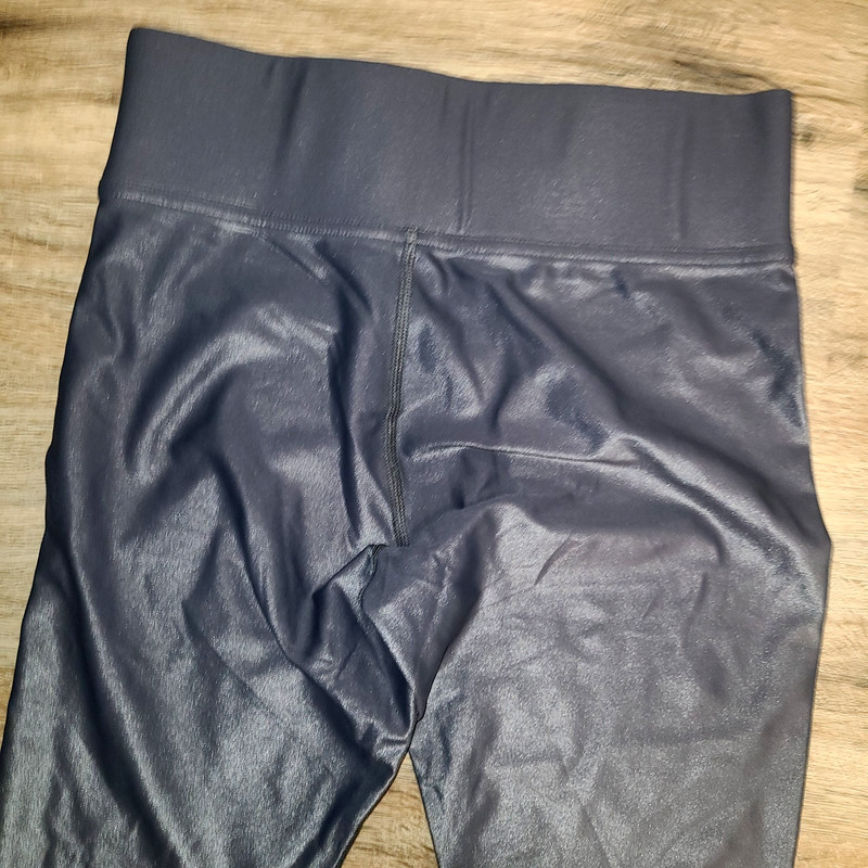 Carbon women S Takara Shine Sleek Leggings Metallic Crop gallery