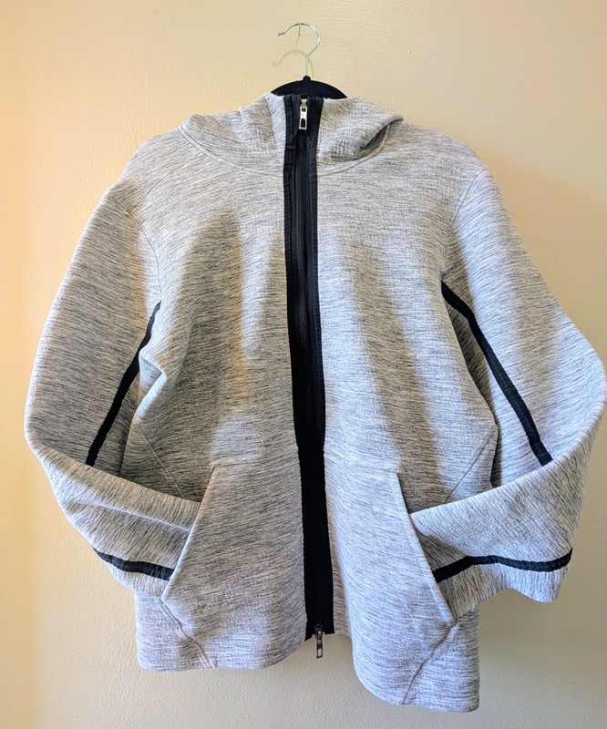 Lululemon Men’s Hooded Full Zip Stratum Hoodie Jacket Gray/Black Heather Size M gallery