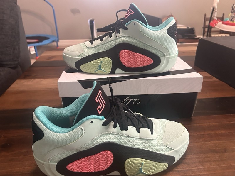Air Jordan Tatum 2 ‘Vortex’ Sneakers Mint Green, Size 12, Excel Cond FJ6457-300