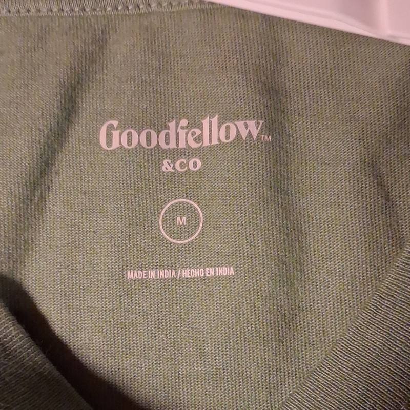 Goodfellow & Co Green Relaxed Fit Cotton Pocket Crew Neck T-Shirt Men's Size M gallery
