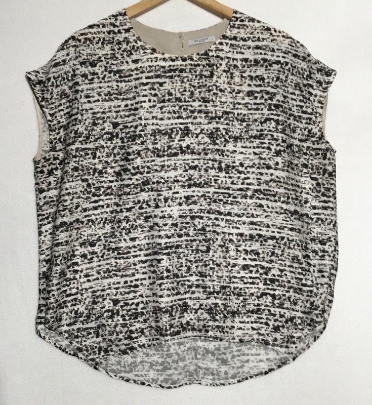 MM LaFleur Didion Ink Wash Blouse Size L Black White Cap Sleeve Boxy Lightweight