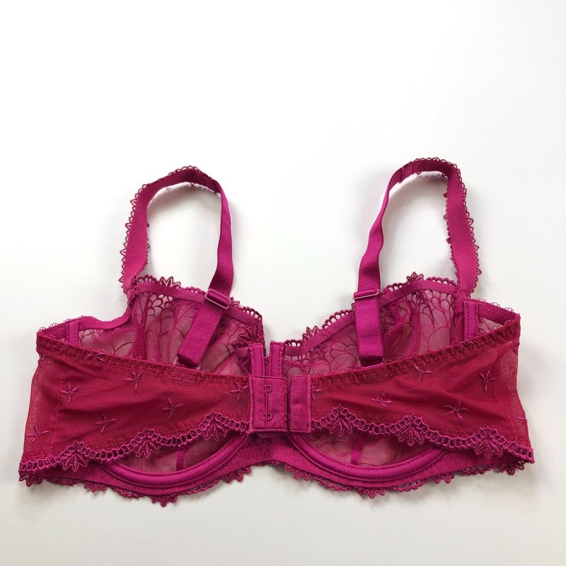 Chantelle Bra Unknown Size / 29 Band D/DD Cup Unlined Underwire Lace Pink gallery