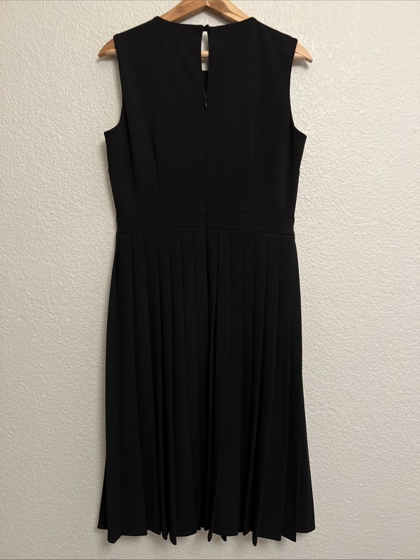 Calvin Klein Modern Scuba Crepe Dress Sheath Shift Minimalist Quiet Luxury Sz 8 gallery