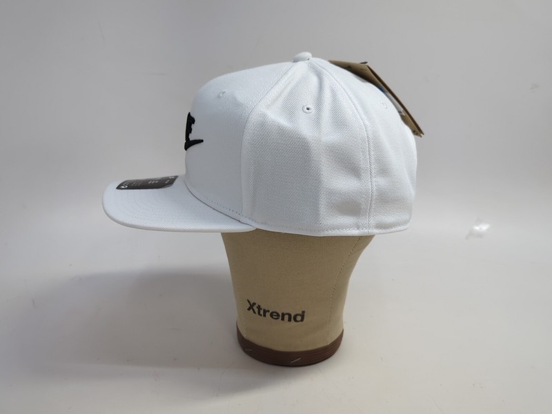 Nike Dri FIT Pro Snapback Men's Structured Futura Cap M/L White Black FB5380100 gallery