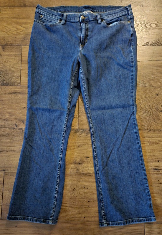 Duluth Trading Co Women’s Bootcut Jeans Size 14×33 (34×27.5)