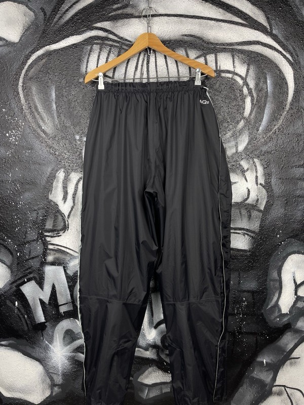 Berghaus AQ2 Full Zip Waterproof Hiking Pants Men’s Size XL gallery