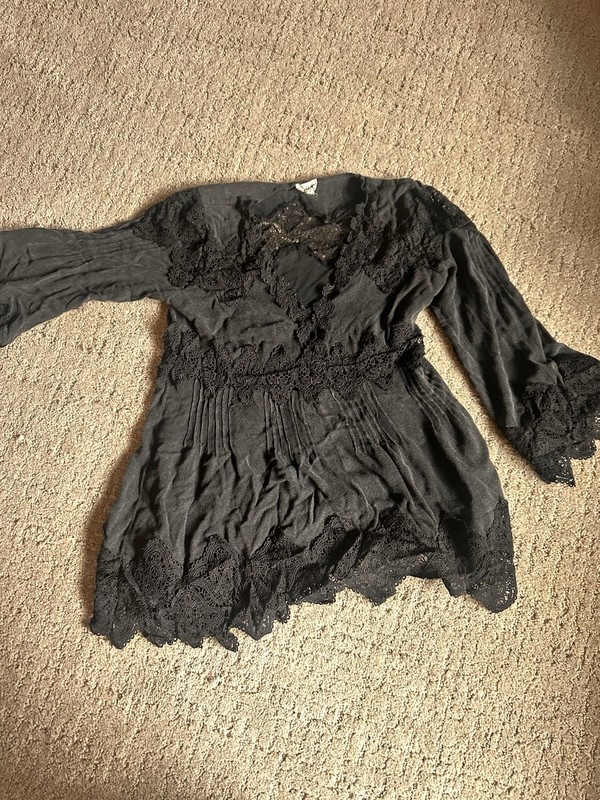 POL Women’s Medium Black Lace Boho Blouse Long Sleeve Crochet Trim V Neck Top