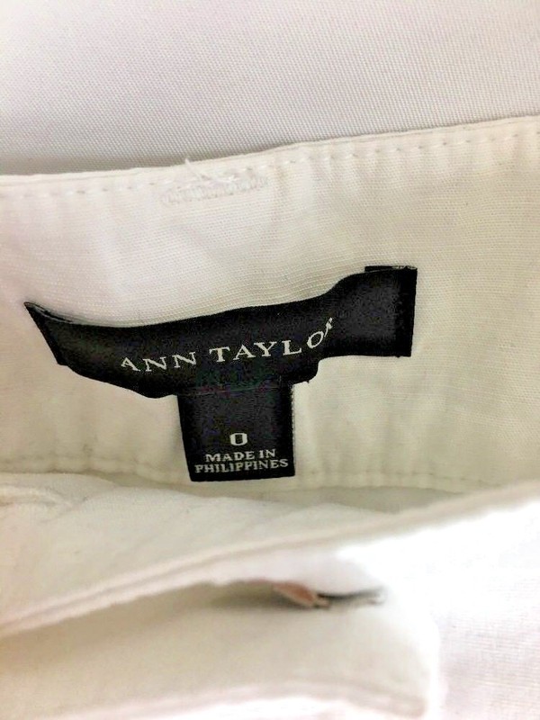 Ann Taylor Women’s Size 0 White Cotton Pleated Shorts Lined Walking (DD81) gallery