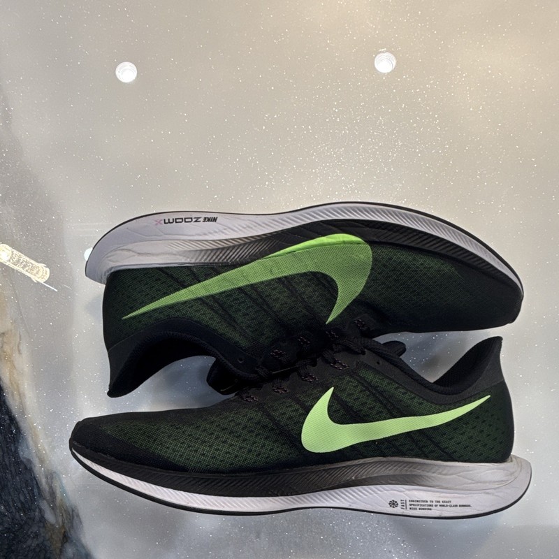Nike Air Zoom Pegasus 35 Men’s Running Sneakers Black/Green AJ4114-004 gallery