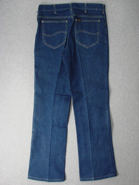 TI13407 USA VINTAGE 1980s *LEE* LOT 202 BOOT CUT JEANS 33x32 (msr 33"x32") DARK gallery