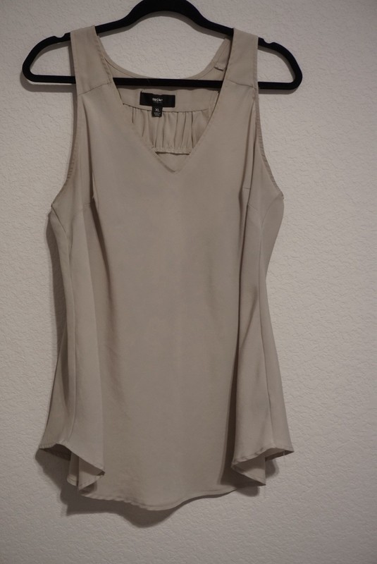 Mossimo Grey Flowy Sleeveless Tank Top Size XL