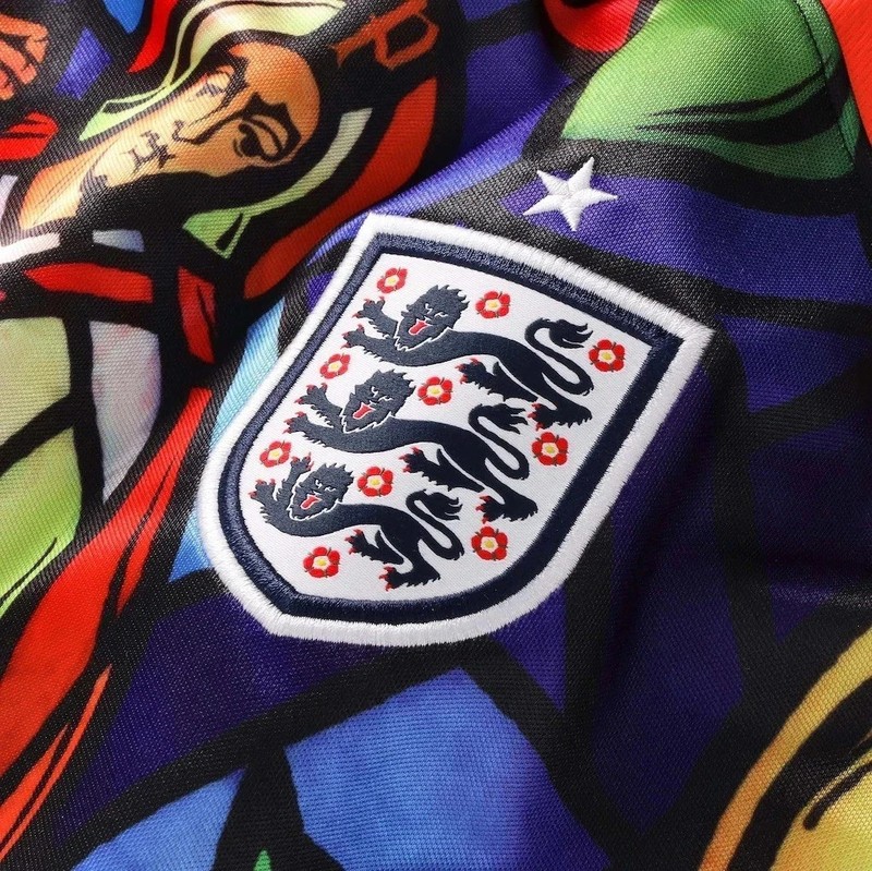 Palace x Nike England Dri-FIT Football Jersey Bright Crimson - MEDIUM *PRESALE* gallery