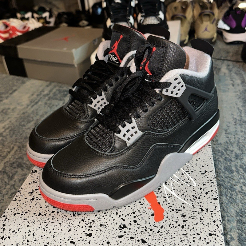 Jordan Air Jordan 4 Retro Bred Reimagined 2019 size 8 Black/Cement Grey