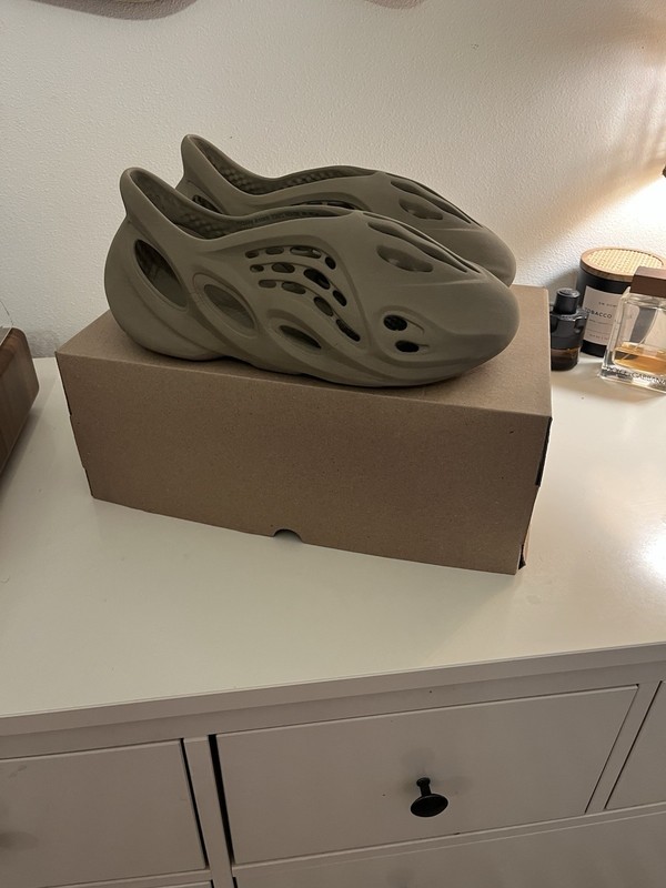 Adidas Yeezy Foam Runner Stone Taupe Size 13 Great Condition with OG Box