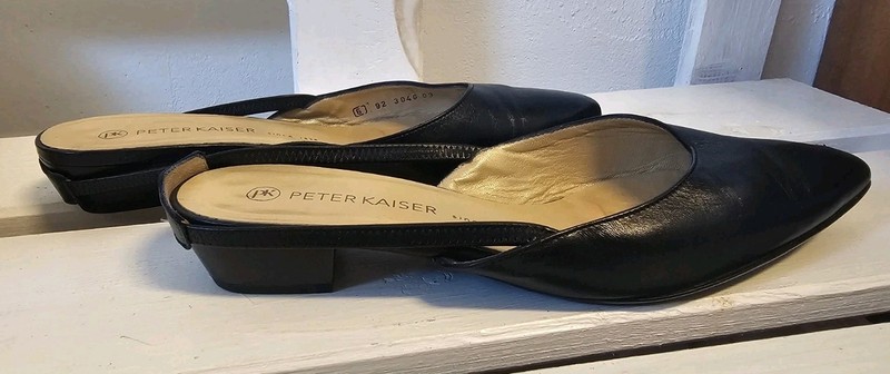 Peter Kaiser slingbacks size 39(6) genuine leather shoes dark blue gallery