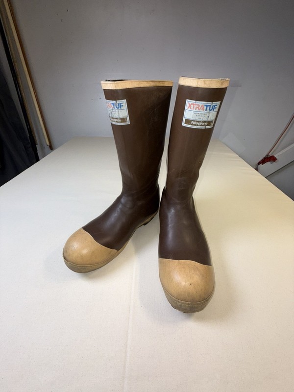 Xtratuf 15″ Legacy Comp Toe Boot Brown Men’s Size 11
