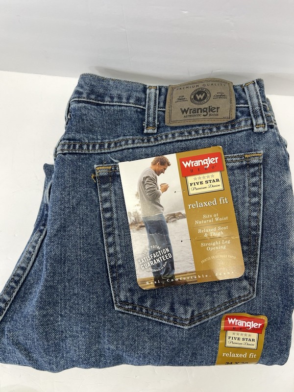 New Vintage Stock Wrangler Five Star RELAXED FIT Mens Jeans Sizes 34 X 30 Blue