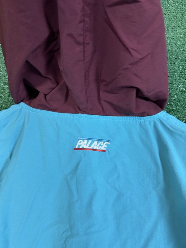 Palace Skateboards Men's Anorak Windbreaker Jacket M Spell Out Logo Teal Blue gallery