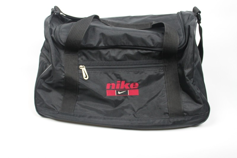 VINTAGE 90’s NIKE Duffle Gym Sports Bag SWOOSH Embroidered BLACK / Red Logo y2k