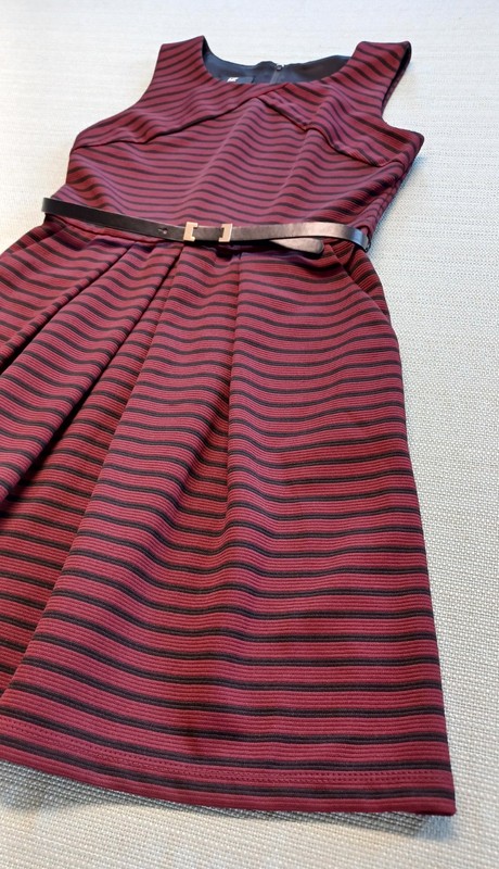 iZ Byer Sleeveless Dress Size 7 Wine Red & Black Stripe Fit & Flare W/Pockets gallery