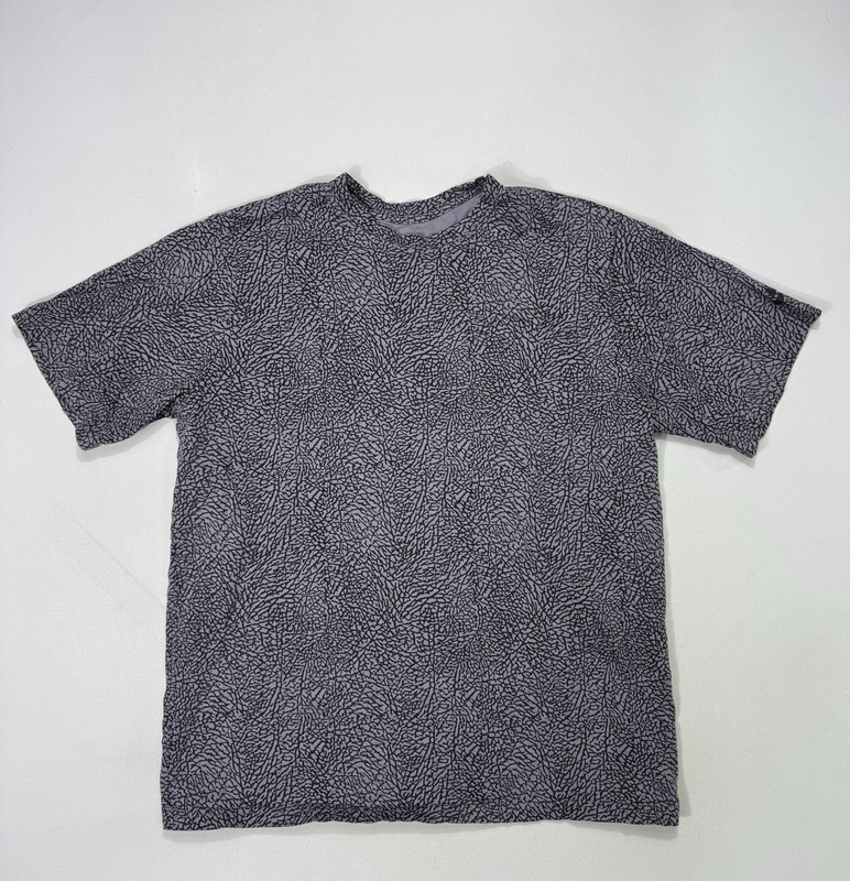 Nike Jordan Elephant Print Men’s 2XL Short Sleeve Grey 801581-024 Basketball