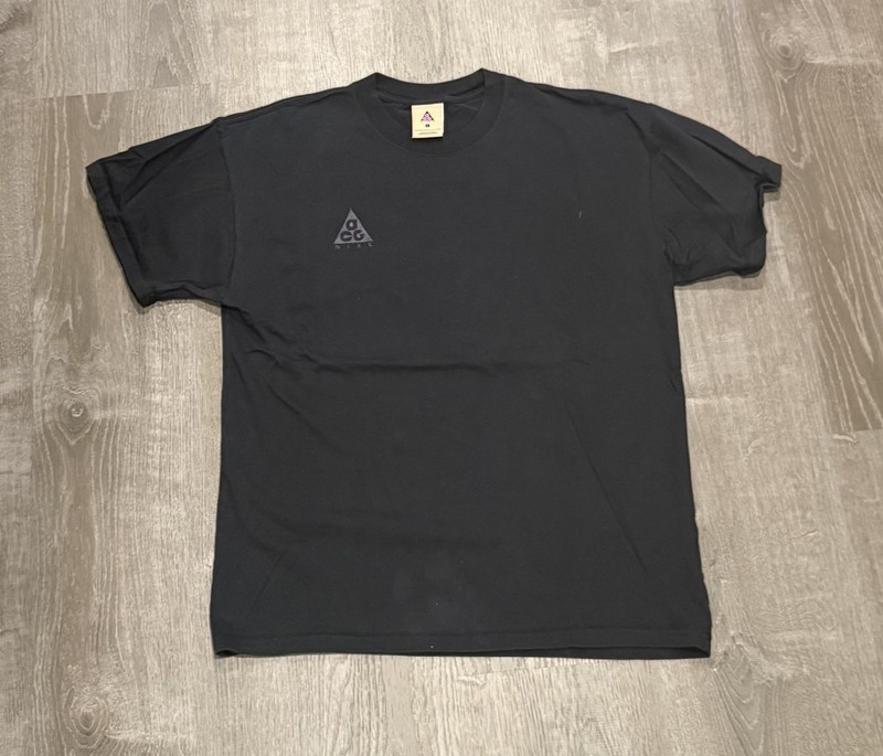 Nike ACG Men’s Short Sleeve T-Shirt Black Sz S