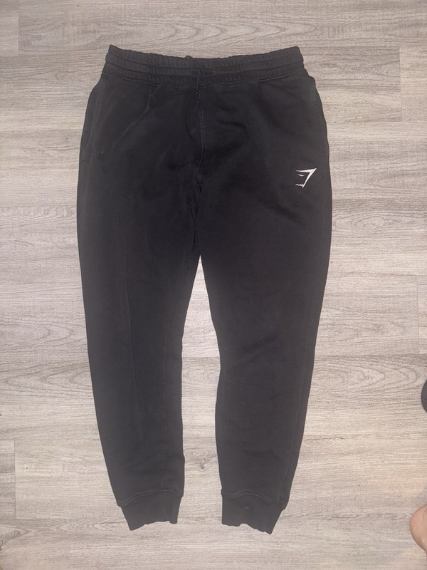 Gymshark Joggers Mens M Black Tapered Sweatpants Zipper Pocket Training