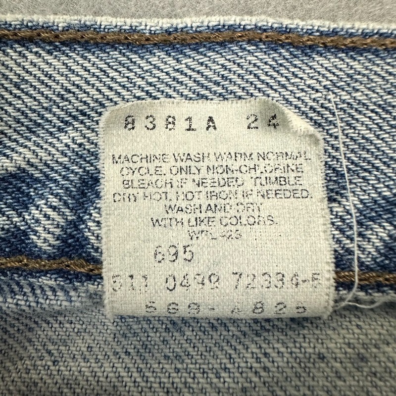 Vintage Levis Dry Goods Jeans Mens 32x34.5 Blue Straight Fit Light Wash USA 90s gallery