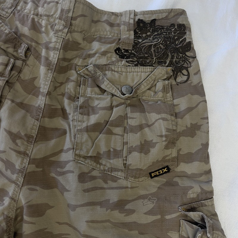 FOX Racing Shorts Cargo Brown Camo Twill Riding Biking Walking Men Sz W-30 L-11. gallery