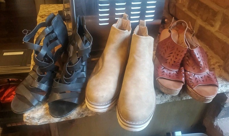 3 Pairs of shoes/ 1 Pair of Womens ankle boots 2 pairs of womens sandels Size 7