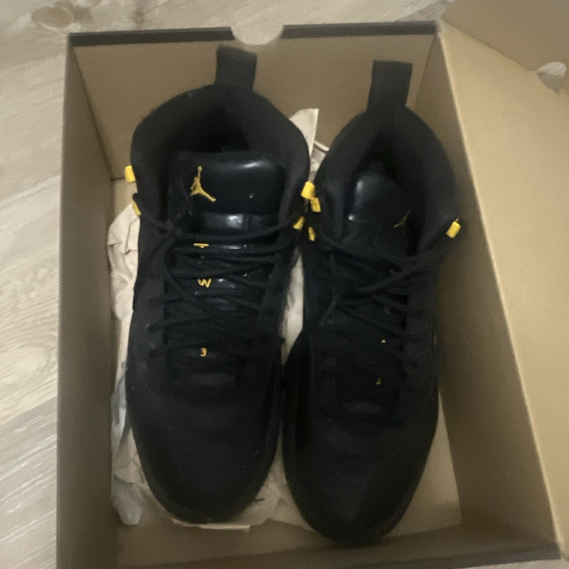 Jordan Black/Yellow Mid Top Basketball Sneakers Lace-Up «23» Heel Men