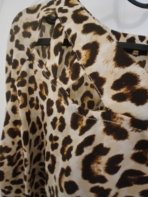 Torrid Women's XL Cut Out Leopard Print Blouse Top gallery