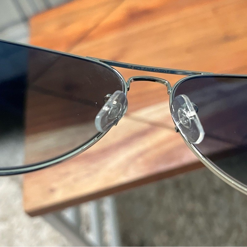Ray-Ban Aviator Sunglasses The Icons, Original paperwork and Case, unisex gallery