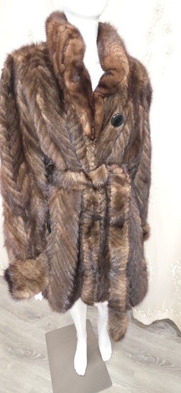 Women’s Brown Chevron Fur Trim Lined Long Overcoat Hook & Eye Closure L/XL