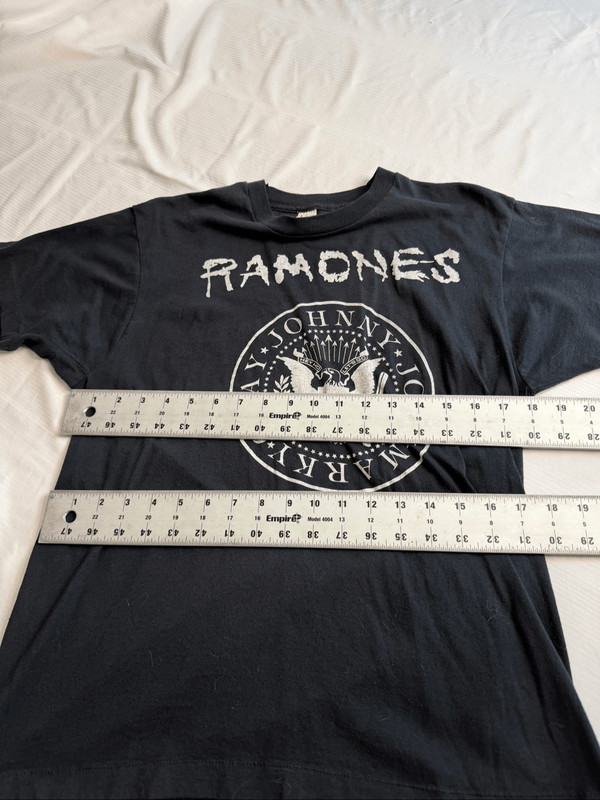Rare 1980s Ramones Logo Screen Stars T-Shirt Richie Ramone Faded Black Large gallery