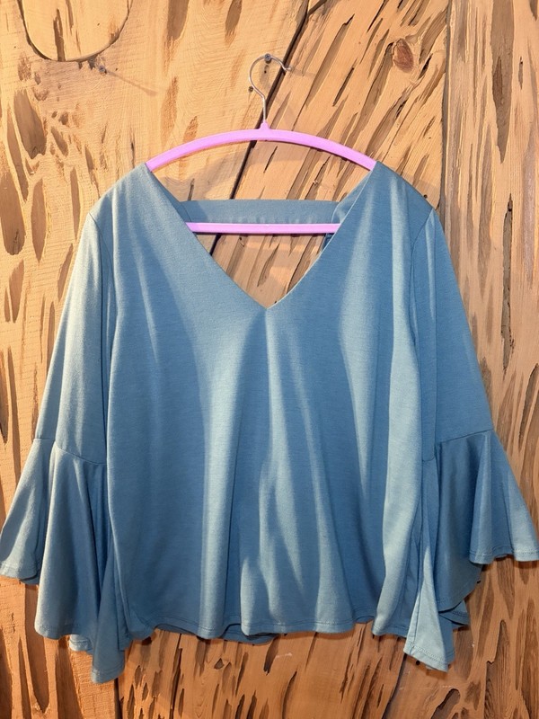 Takara Women’s Size Large Green Top With Bell Sleeves & Cutout Back #fairycore