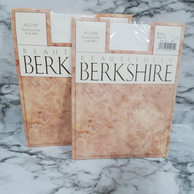 Vintage Lot of 2 Berkshire Pantyhose Women’s 1/2 White All Day Reinforced Toe