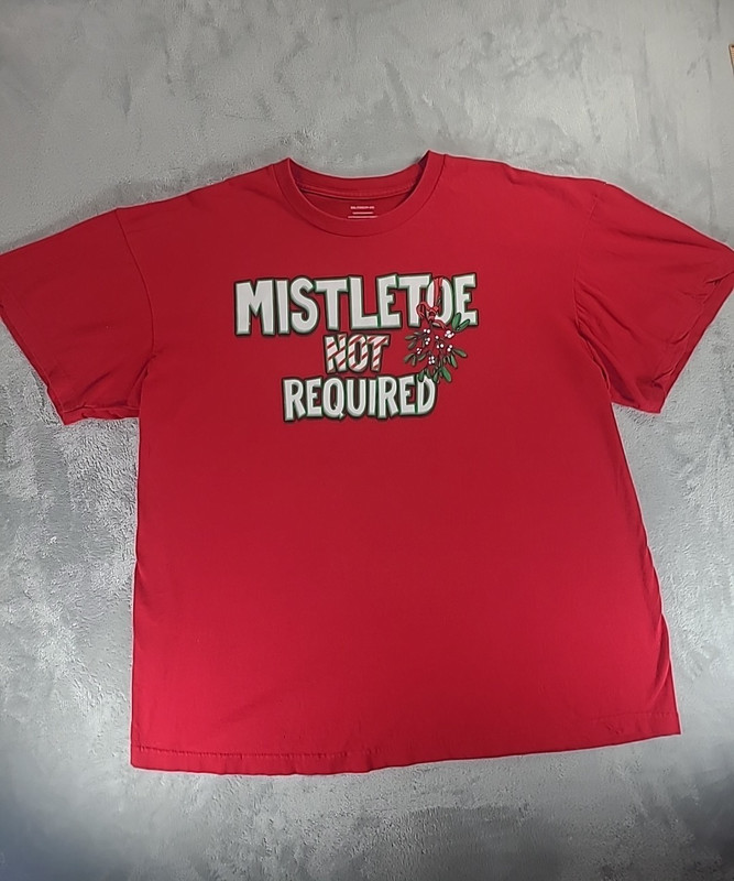 Mistletoe Not Required Holiday Tshirt Red Short Sleeve Sz 2XL (50-52) Christmas